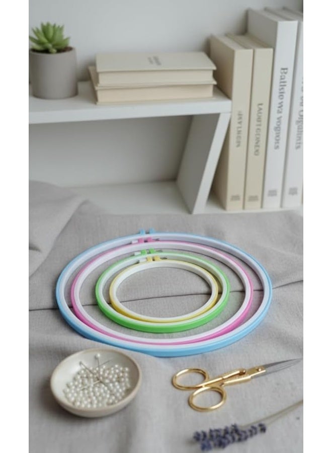 حلقات تطريز بلاستيك ملونة طقم بألوان متعددة، خفيفة الوزن ومتينة، مناسبة للتطريز اليدوي، الخياطة، الكروشيه، والأشغال اليدوية والفنية (4 قطع) - Image 5